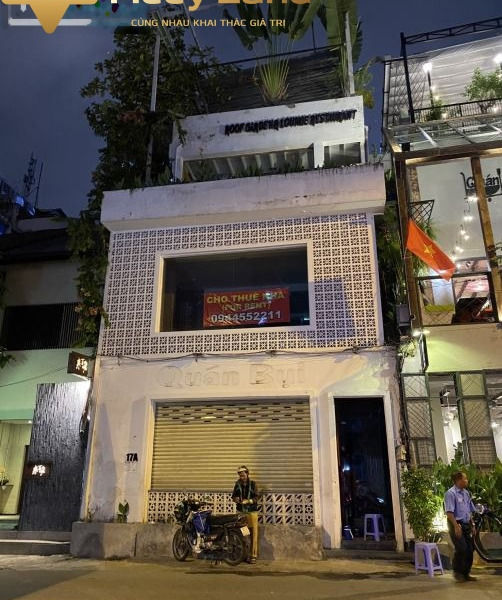 Nhà gồm 4 PN bán nhà vào ở luôn giá cực sốc 80 tỷ có dt chính 109 m2 Bên trong Quận 1, Hồ Chí Minh-01