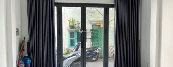 Cho thuê nhà, giá thuê mềm từ 6 triệu/tháng diện tích thực dài 36m2 vị trí đẹp tọa lạc ngay Bình Tân, Hồ Chí Minh-02