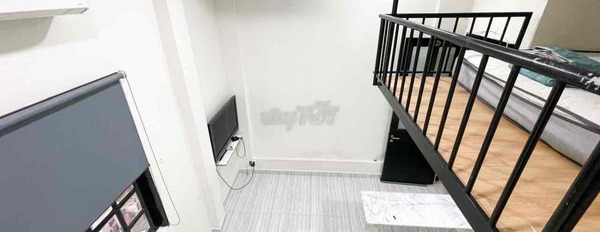 Duplex full nội thất cửa sổ lớn. ngay cạnh Lotte,TDT -02