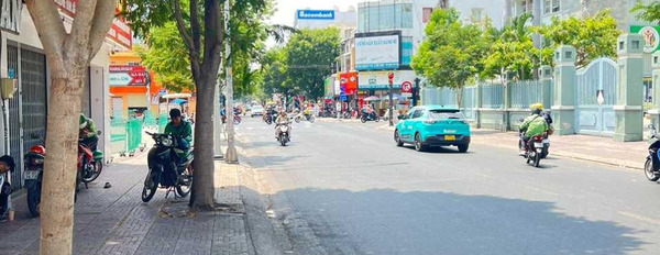 Bán nhà vị trí đặt tại Phường 14, Hồ Chí Minh bán ngay với giá quy định 25 tỷ có diện tích chung là 110m2 nhà tổng quan gồm 2 PN-03