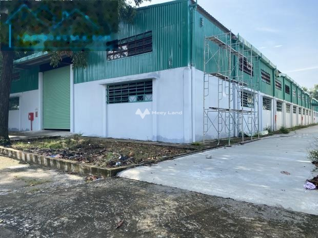 Cắt lỗ cho thuê kho bãi với diện tích là 6000m2 vị trí đặt ngay ở Quốc Lộ 1A, Hồ Chí Minh giá thuê cực kì tốt 400 triệu/tháng ở lâu dài-01