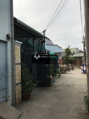 Tọa lạc ngay Đường Số, Hồ Chí Minh cho thuê nhà thuê ngay với giá rẻ từ 7 triệu/tháng, trong nhà này có tổng 2 phòng ngủ, 2 WC-01