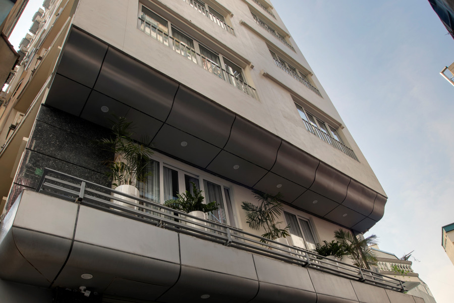 Bán căn hộ cho thuê đường Trần Thái Tông, 9 tầng, 110m2, mặt tiền 11m, 32 tỷ-01