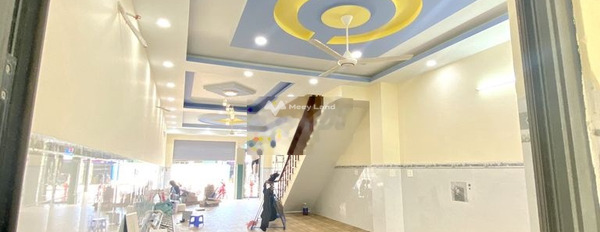 Diện tích thực dài 115m2, cho thuê nhà ở mặt tiền nằm ngay ở Nguyễn Trung Trực, Tân Trụ, trong căn này thì có 2 phòng ngủ, 6 WC vị trí đắc địa-02