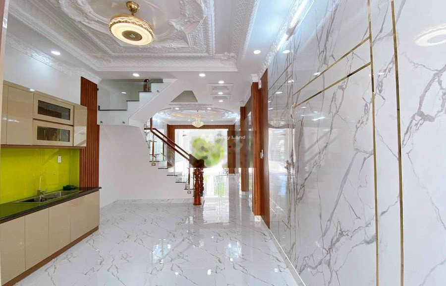 Bán nhà ở có diện tích gồm 104m2 bán ngay với giá chỉ từ chỉ 6 tỷ vị trí đẹp tọa lạc gần Nhà Bè, Hồ Chí Minh-01