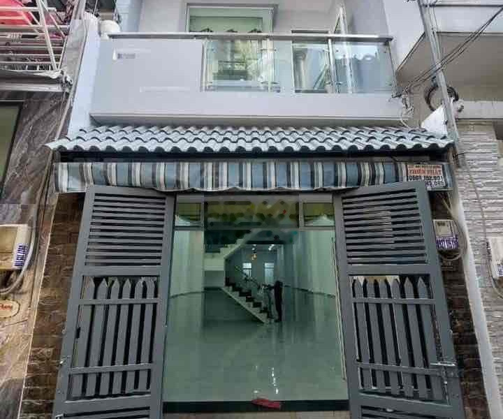 Cần bán căn nhà ở đường Đoàn Nguyễn Tuấn, Bình Chánh 80m2 -01