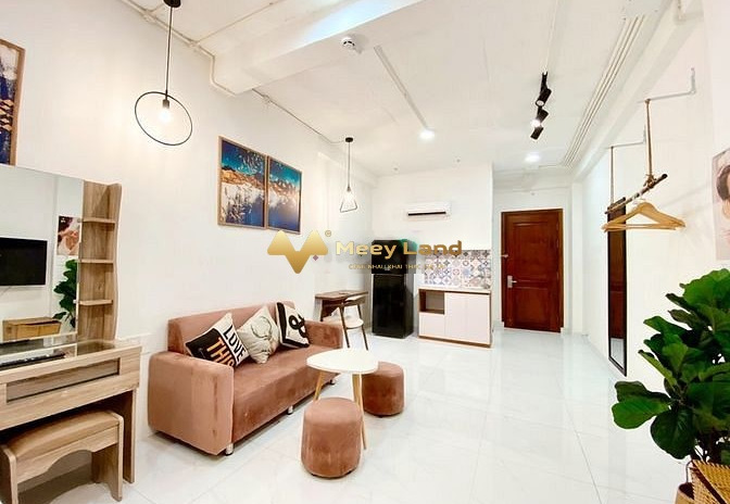 Cho thuê căn hộ condotel tại Lê Thị Riêng, Quận 1. Diện tích 38m2, giá 7 triệu/tháng