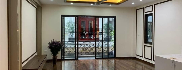 Ngôi nhà này gồm có 3 phòng ngủ bán nhà bán ngay với giá vô cùng rẻ 4.6 tỷ có diện tích 35m2 vị trí đẹp tọa lạc trên Trần Cung, Cổ Nhuế 1-03