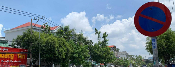 Cho thuê nhà ở diện tích thực như trên hình 448m2 thuê ngay với giá chốt nhanh 100 triệu/tháng vị trí đặt vị trí ở Quận 7, Hồ Chí Minh-02