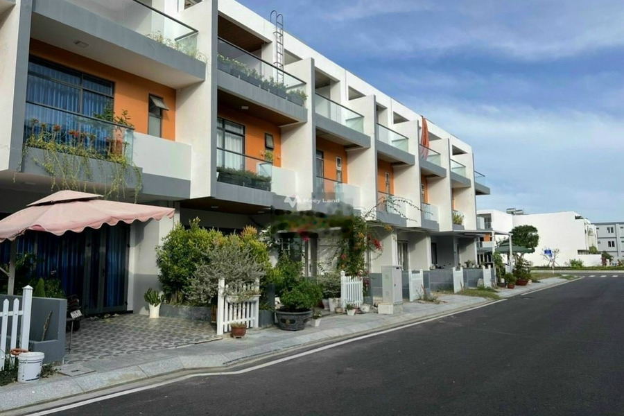 Giá bán đặc biệt 4.7 tỷ bán nhà có diện tích rộng 100m2 vị trí đẹp tọa lạc ngay trên Vĩnh Thái, Nha Trang vị trí thuận lợi-01