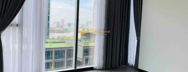 Đầy đủ nội thất Nội thất cơ bản, bán căn hộ với diện tích tiêu chuẩn 127m2 mặt tiền tọa lạc tại Quận 2, Hồ Chí Minh bán ngay với giá chính chủ 16.5 tỷ-02