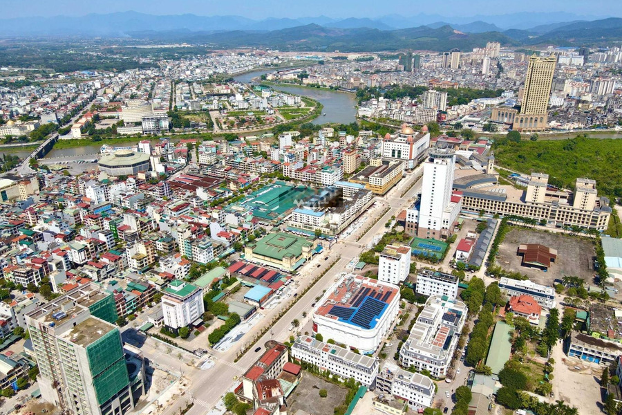 Chính chủ bán mảnh đất, 240m2 giá bán công khai chỉ 5.9 tỷ vị trí đặt nằm ở Hải Hòa, Quảng Ninh hãy nhấc máy gọi ngay-01