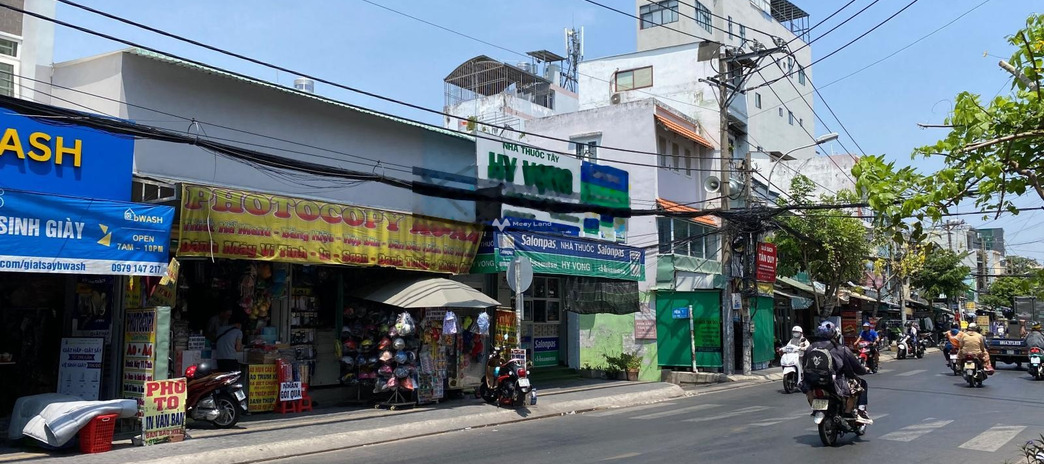 Nằm tại Bình Thuận, Hồ Chí Minh, bán nhà, giá bán cơ bản từ 13.7 tỷ diện tích khoảng 100m2, ngôi nhà gồm 8 phòng ngủ khách có thiện chí liên hệ ngay.