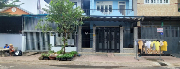 Vị trí đặt tọa lạc ngay Lê Hồng Phong, Bình Dương bán nhà bán ngay với giá giao động từ 2.75 tỷ nhà tổng quan gồm có 2 phòng ngủ 2 WC-03