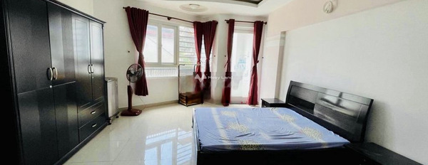 Nhà gồm 4 PN, cho thuê nhà, thuê ngay với giá bàn giao 24 triệu/tháng diện tích chung 52m2 tọa lạc gần Đoàn Thị Điểm, Hồ Chí Minh-02