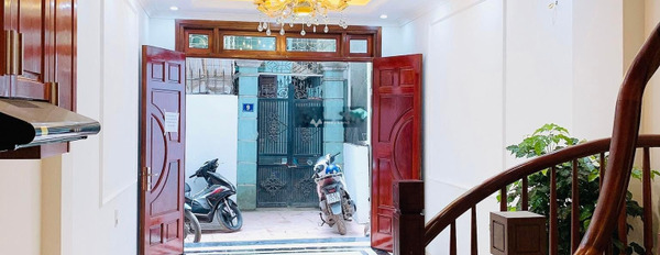 Bán nhà vị trí đẹp ngay ở Long Biên, Hà Nội bán ngay với giá mềm chỉ 3.1 tỷ diện tích rộng 30m2 hướng Tây - Nam căn nhà gồm có 3 phòng ngủ-02