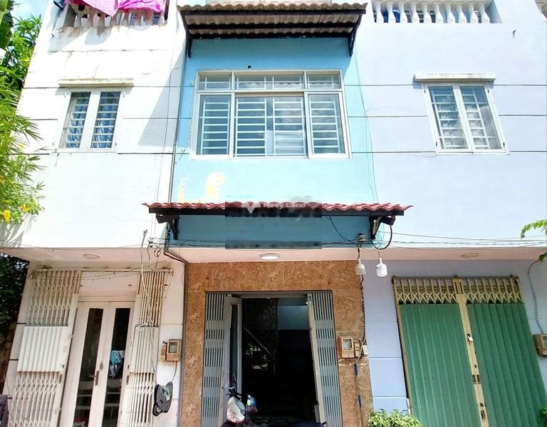Vị trí đặt ở trung tâm Phước Kiển, Nhà Bè bán nhà bán ngay với giá cực sốc chỉ 1.65 tỷ trong căn này thì gồm 2 PN 2 WC-01