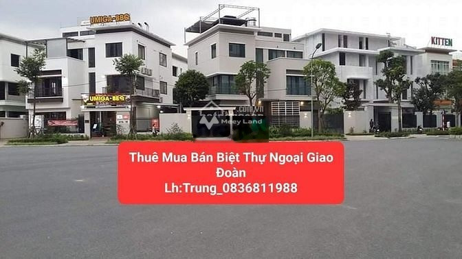Cho thuê biệt thự tọa lạc ngay Phạm Văn Đồng, Xuân Đỉnh. Diện tích 500m2, giá 150 triệu/tháng