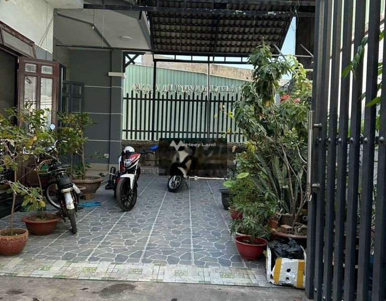 Tọa lạc ngay Đông Hưng Thuận, Quận 12 cho thuê nhà giá thuê gốc 12 triệu/tháng, căn nhà có 4 PN, 4 WC-01