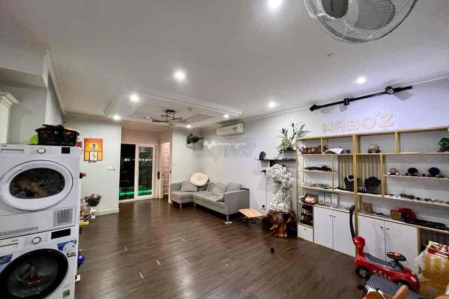 Thua lỗ trắng tay, bán chung cư vị trí đẹp nằm trên Phan Huy Ích, Phường 15 giá bán cực rẻ từ 1.38 tỷ diện tích tiêu chuẩn 90m2-01