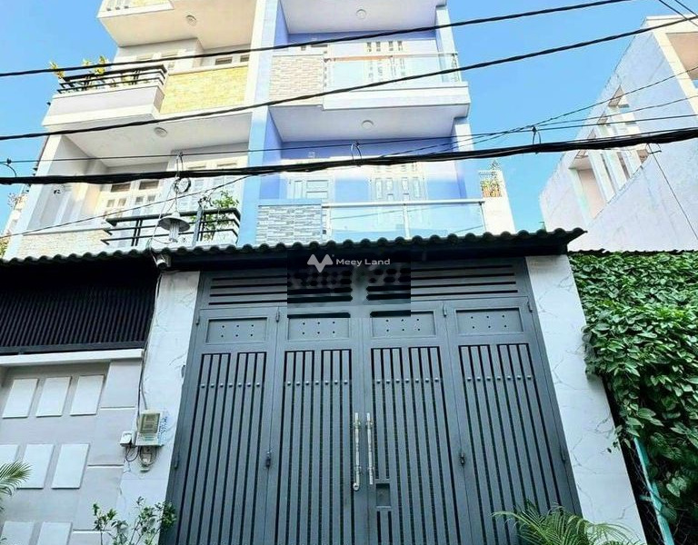 Cho thuê nhà diện tích rộng lớn 100m2 mặt tiền nằm tại Hòa Thạnh, Tân Phú thuê ngay với giá rẻ chỉ 30 triệu/tháng, tổng quan bên trong nhà 4 PN, 5 WC-01