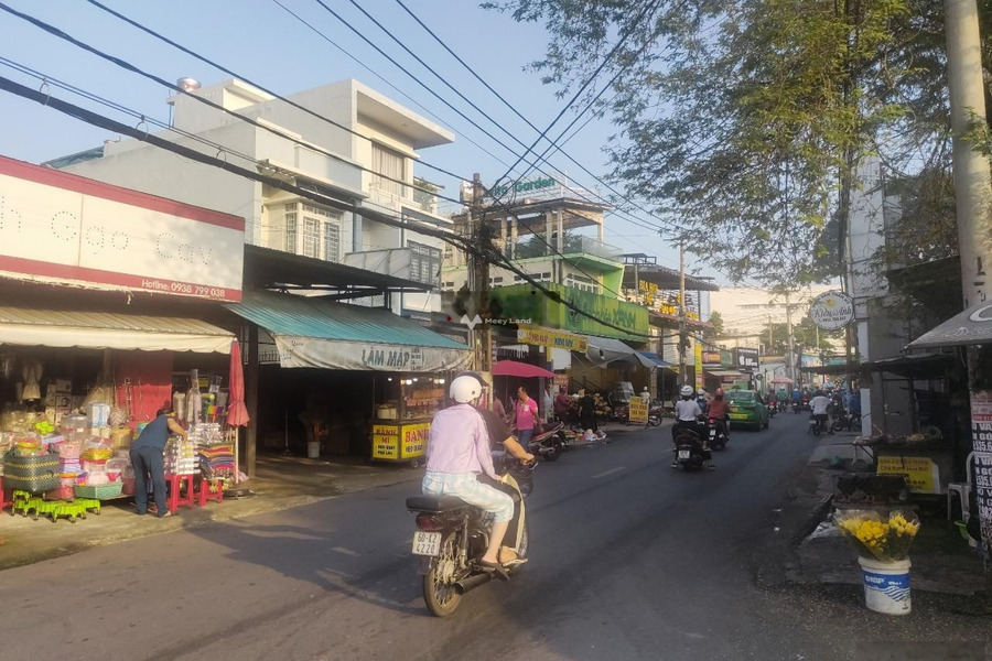 26 tỷ bán shophouse diện tích 300m2 vị trí đẹp tọa lạc gần Biên Hòa, Đồng Nai, trong nhà này gồm 4 PN, 3 WC khu vực dân cư-01