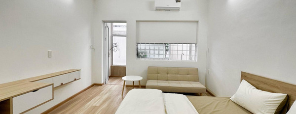 Căn này có 1 phòng ngủ, cho thuê căn hộ mặt tiền nằm ngay ở Võ Văn Tần, Hồ Chí Minh, 1 WC tiện ích bao phê-03