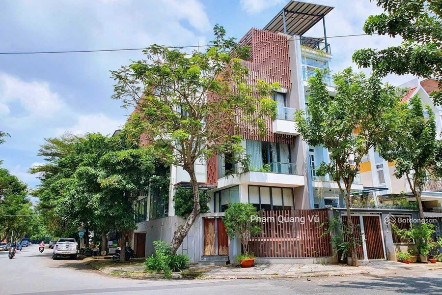 Ngôi nhà này có 5 PN bán nhà bán ngay với giá gốc 15 tỷ có diện tích chính 108m2 vị trí đẹp tọa lạc ngay Quận 7, Hồ Chí Minh-01