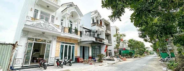 Nhà gồm 3 phòng ngủ bán nhà bán ngay với giá giao lưu 3.75 tỷ có diện tích 56m2 vị trí hấp dẫn ngay tại Nguyễn Văn Linh, Bình Thủy-02