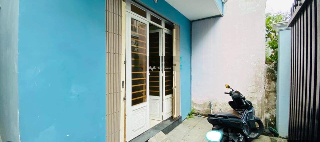 Nhà 3 phòng ngủ bán nhà bán ngay với giá mua liền chỉ 815 triệu diện tích gồm 63m2 vị trí mặt tiền nằm trên Tân Hóa, Hồ Chí Minh