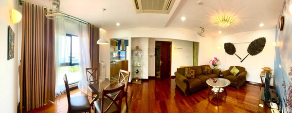 Cho thuê chung cư vị trí đặt tọa lạc ở Hoàn Kiếm, Hà Nội, tổng quan ở trong căn hộ 2 PN trao đổi trực tiếp-02