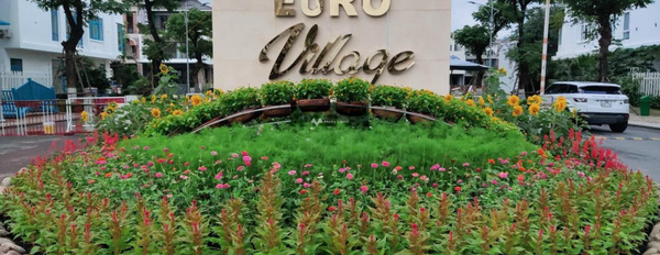 Euro Village, bán biệt thự vị trí đẹp nằm ngay Sơn Trà, Đà Nẵng có diện tích chung 250m2, hướng Tây, tổng quan căn nhà này gồm 4 phòng ngủ-02