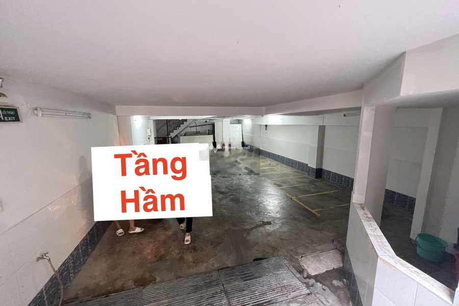 Thuê ngay với giá siêu mềm 90 triệu/tháng, cho thuê nhà diện tích 140m2 nằm ở Quận 3, Hồ Chí Minh, căn này gồm có 8 PN, 6 WC dọn vào ở ngay-01