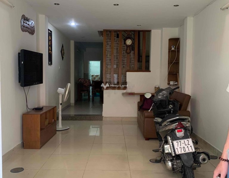 Nhà 4 PN cho thuê nhà ở có diện tích 60m2 thuê ngay với giá siêu mềm 25 triệu/tháng vị trí mặt tiền tọa lạc trên Phú Nhuận, Hồ Chí Minh, hướng Tây Nam-01