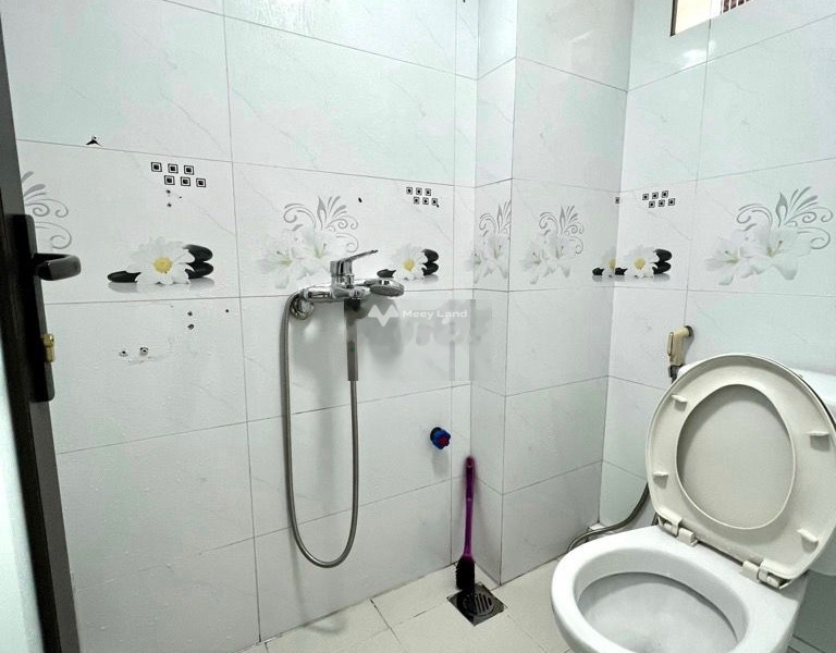Có diện tích chính 20m2 bán nhà mặt tiền nằm ngay tại Nguyễn Trãi, Hà Nội tổng quan căn này gồm 2 phòng ngủ 3 WC khách có thiện chí liên hệ ngay-01