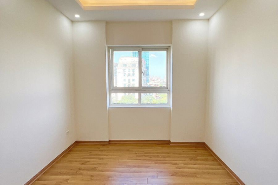 Cần bán căn hộ chung cư cao cấp 137 Nguyễn Ngọc Vũ Cầu Giấy 77m2 tầng 7-01