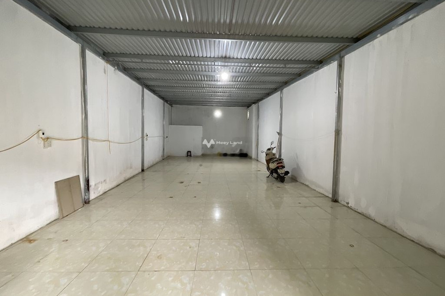 Với diện tích 100m2, cho thuê nhà ở vị trí mặt tiền gần An Dương, Hải Phòng, nhà có tất cả 1 PN nhà kiên cố-01