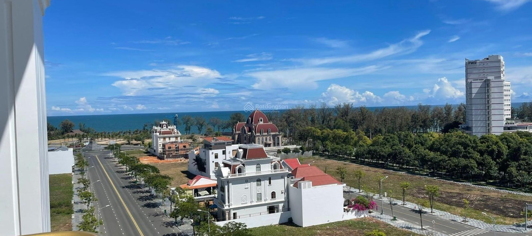 Bán gấp lô đất Nguyễn Tất Thành, Phan Thiết view biển siêu đẹp 120m2 ngang 6m giá 1,8 tỷ