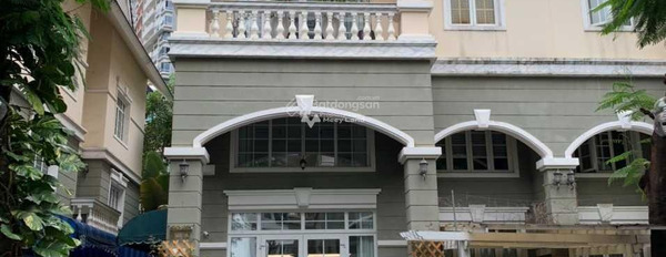 5 phòng ngủ, bán biệt thự có diện tích là 210m2 bán ngay với giá đề xuất chỉ 34 tỷ vị trí đẹp gần Nguyễn Hữu Thọ, Phước Kiển-03