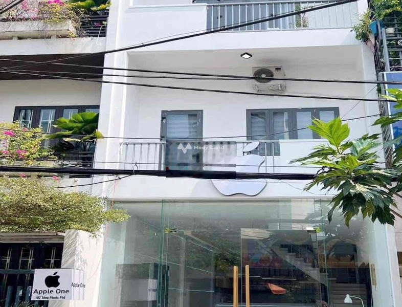 Cho thuê nhà vị trí đặt tại Núi Thành, Đà Nẵng, thuê ngay với giá siêu mềm chỉ 16 triệu/tháng có một diện tích sàn 80m2, trong căn này gồm có 3 PN-01