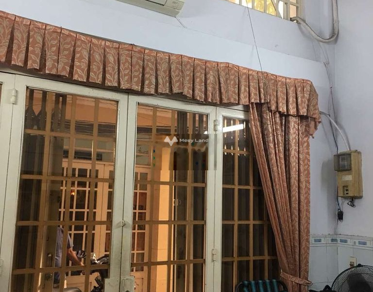 Cho thuê nhà nguyên căn đường Bến Vân Đồn, Phường 8, quận 4, Hồ Chí Minh-01
