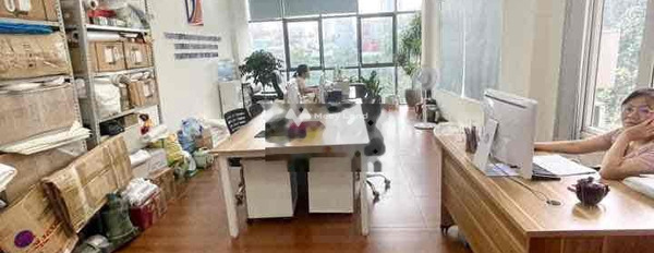 Giá thuê hiện tại 6 triệu/tháng cho thuê sàn văn phòng vị trí đặt tọa lạc ngay trên Trần Đăng Ninh, Dịch Vọng có diện tích chung là 40m2-02