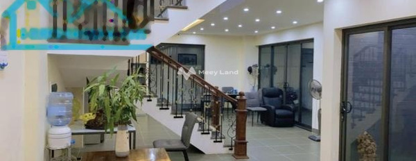 Vị trí thuận lợi nằm trên Phú La, Hà Nội bán nhà bán ngay với giá cực rẻ chỉ 7.8 tỷ tổng quan trong căn nhà có 3 PN-03