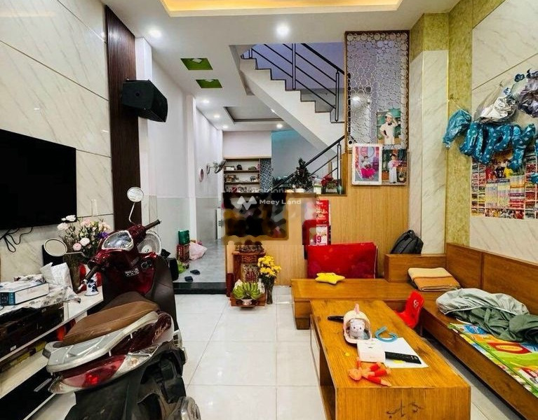 Ở Lê Văn Chí, Hồ Chí Minh, bán nhà, bán ngay với giá cực êm 4.89 tỷ có diện tích chung là 53m2, tổng quan trong căn nhà 2 PN vị trí thuận lợi-01