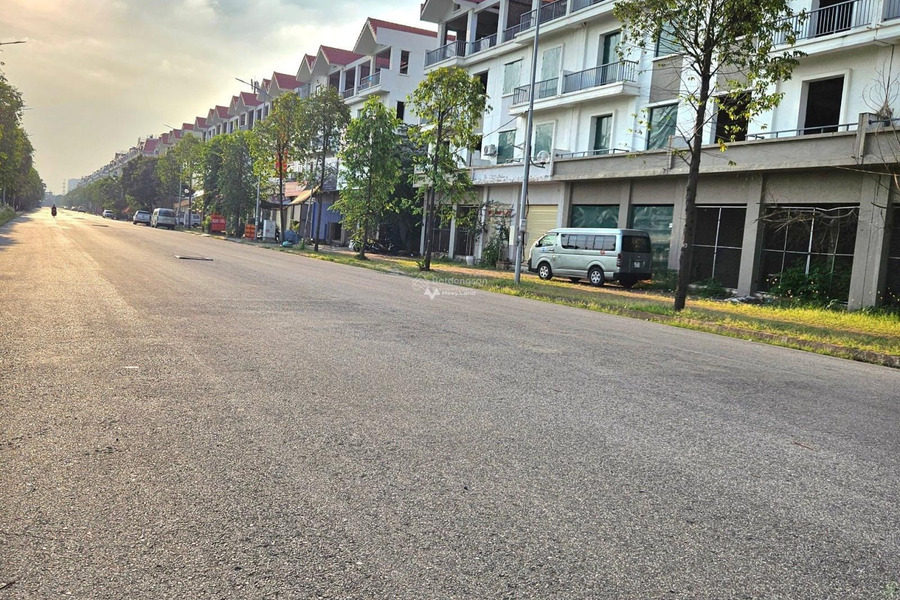 Vị trí thuận lợi nằm trên Hà Đông, Hà Nội bán nhà có diện tích chính 90m2 ngôi nhà này có 5 phòng ngủ hỗ trợ mọi thủ tục miễn phí, giá mùa dịch.-01