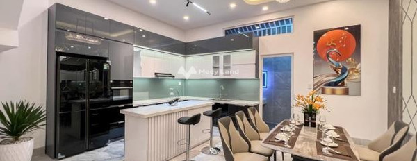 8.5 tỷ, bán liền kề có một diện tích 120m2 ngay Đường Số 2, Hưng Thạnh, hướng Đông Bắc, ngôi nhà này bao gồm 3 PN, độ rộng lộ đi 11 mét vị trí đắc địa-02