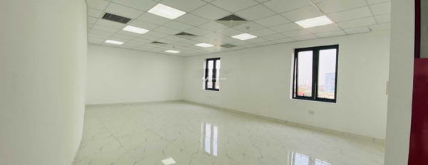 Cho thuê sàn văn phòng vị trí mặt tiền nằm ngay Giáp Bát, Hoàng Mai. Diện tích 60m2-02