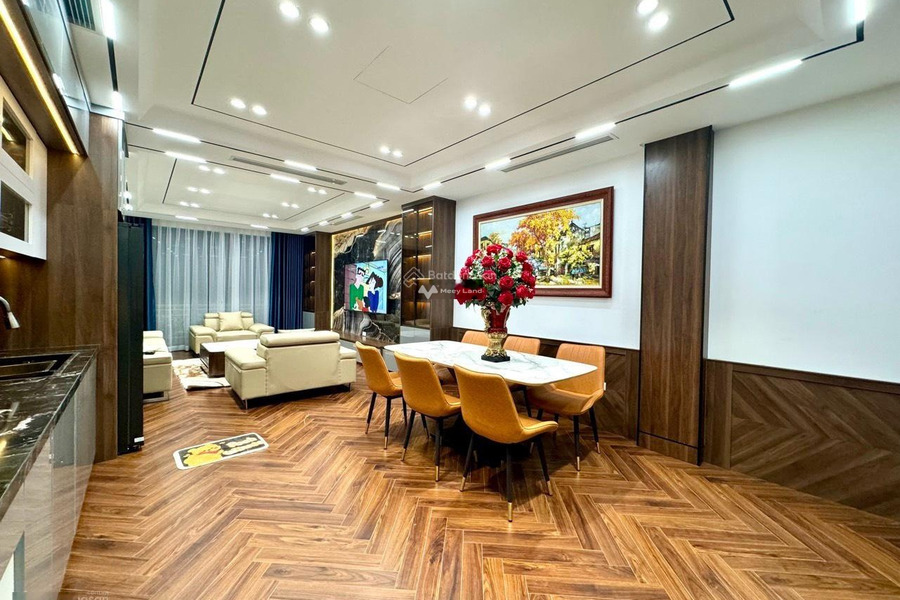 Nhà 5 phòng ngủ bán nhà bán ngay với giá đề cử từ 12.9 tỷ có diện tích rộng 60m2 vị trí đẹp ngay ở Ngọc Lâm, Long Biên-01