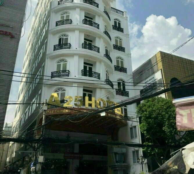 Quận 1 bán khách sạn 3 sao Lê Thị Riêng - Bùi Thị Xuân-01