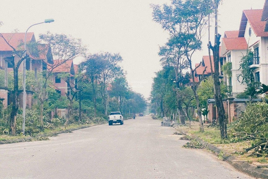DT 300m2, bán biệt thự vị trí ở Mê Linh, Hà Nội, hướng Đông - Nam nội thất đầy đủ-01
